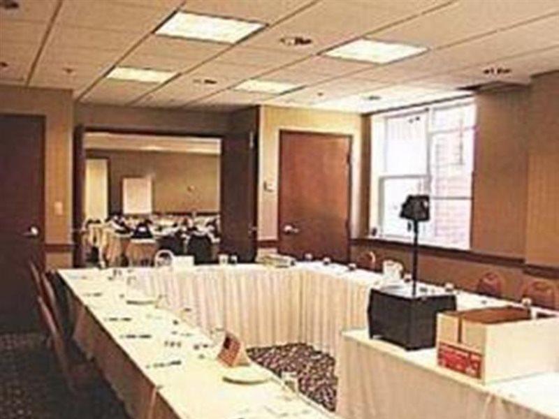 Hawthorn Suites By Wyndham Louisville East Instalações foto